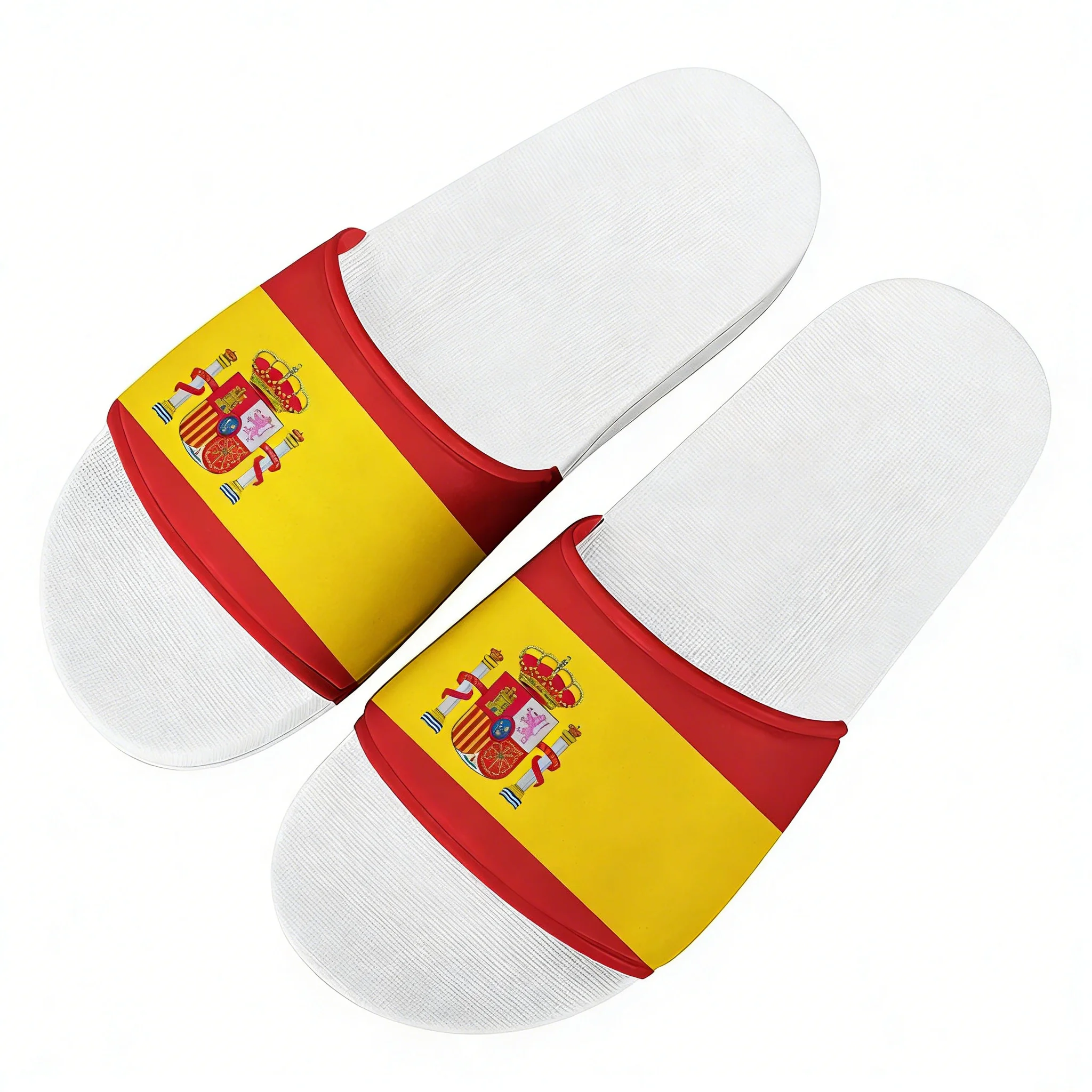 Mens Fashion Sandals - รองเท้าแตะลายตราสัญลักษณ์แห่งชาติสเปน รองเท้าใส่ในบ้าน รองเท้าแฟชั่นชายหญิง รองเท้าแตะชายหาด สระว่ายน้ำ คุณภาพสูง