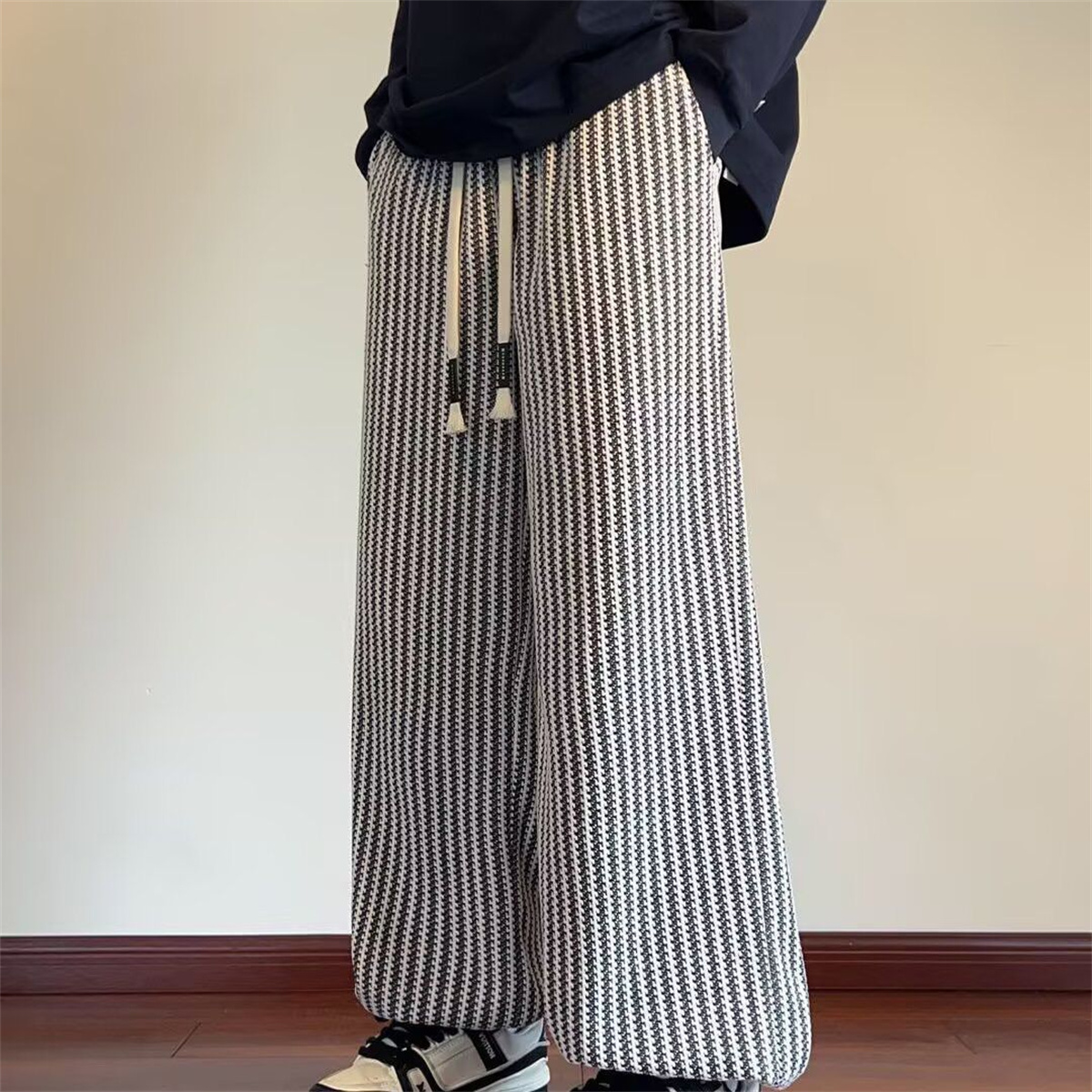 กางเกงลำลองลายทางสำหรับผู้ชาย  - Mens Fashion Trends 2026 บทวิจารณ์และราคา