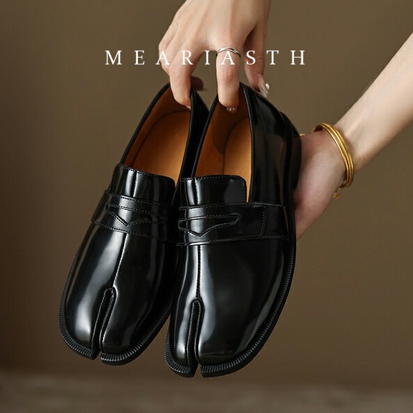 รองเท้า Tabi สีดำ หนังแก้ว ปลา - Suede Loafers Men บทวิจารณ์และราคา