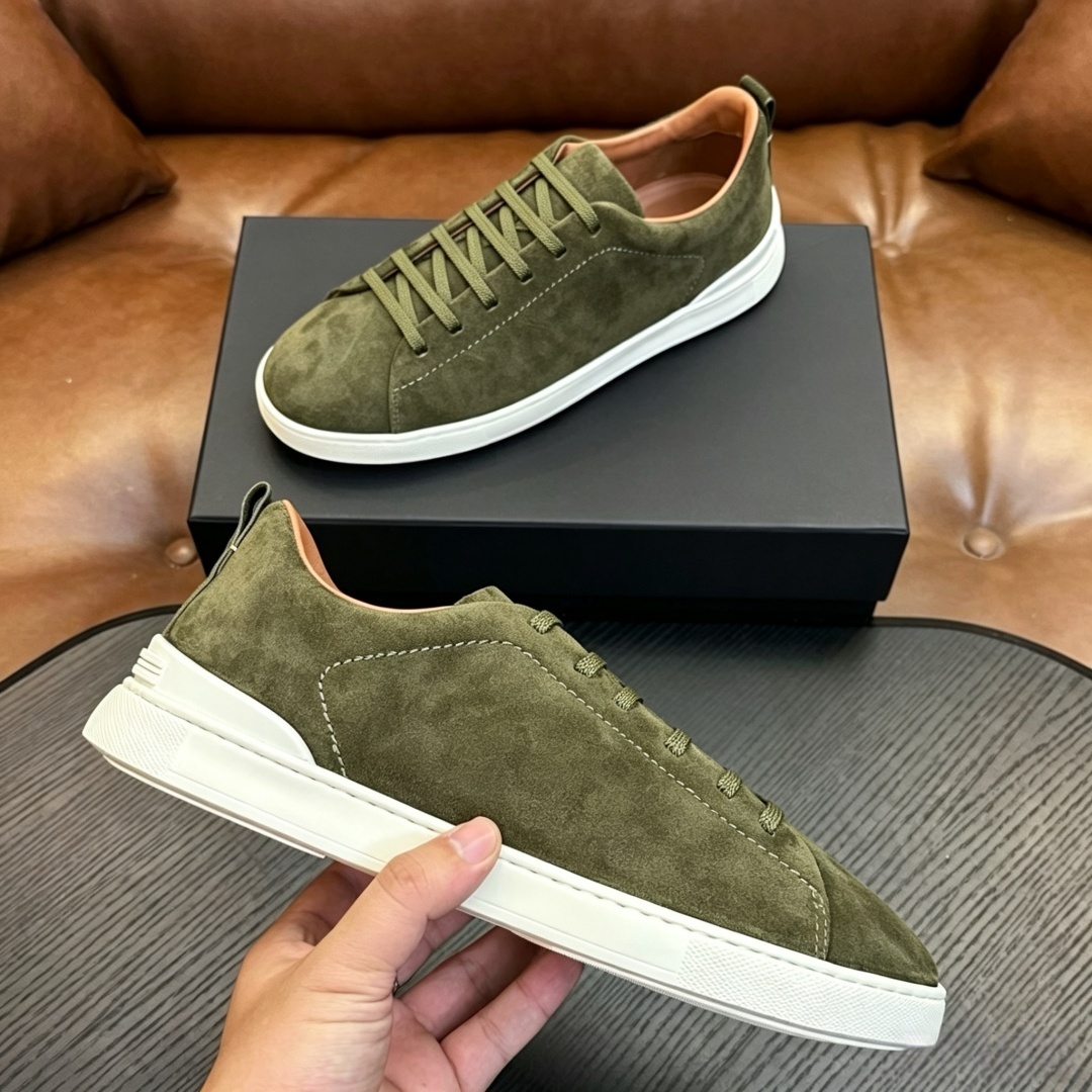 รองเท้าโลฟเฟอร์ทำมือ แบรนด์หรู - Suede Loafers Men บทวิจารณ์และราคา